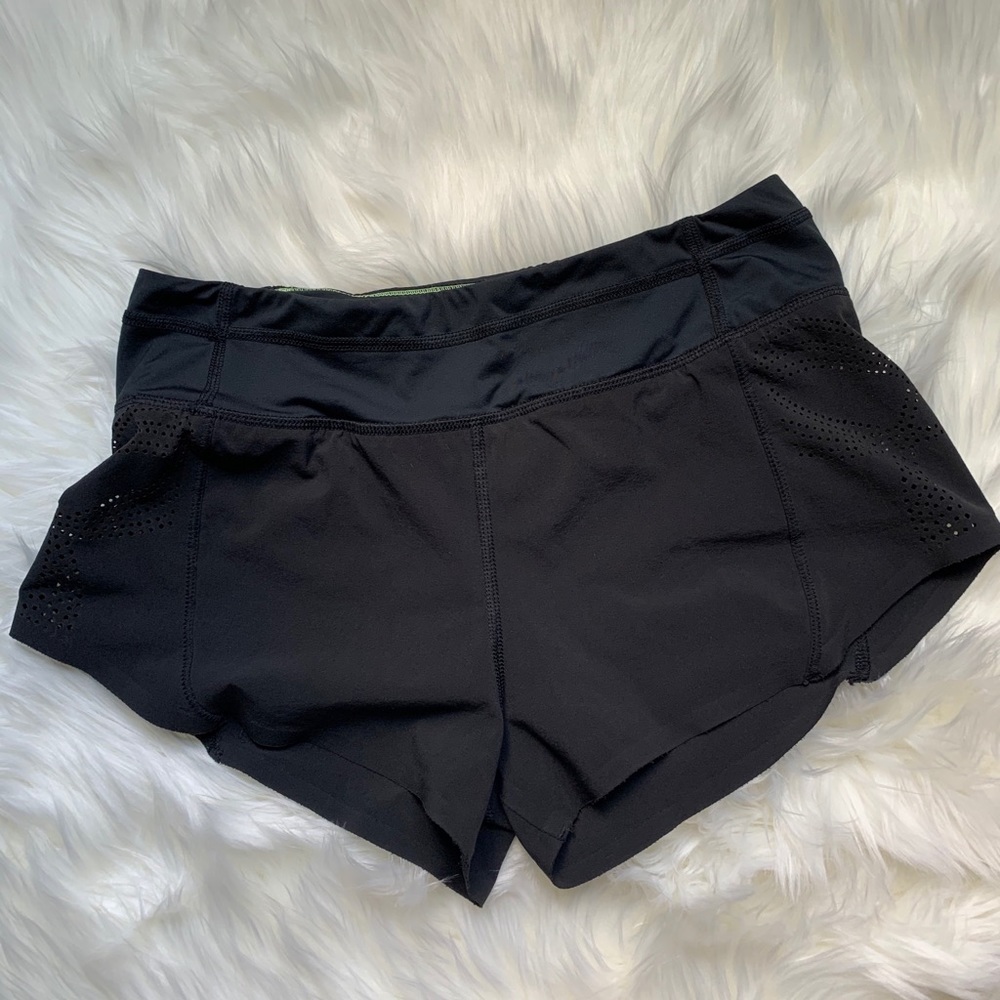 Tna shorts